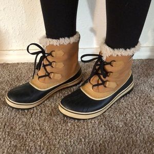 Sorel woman’s snow boots